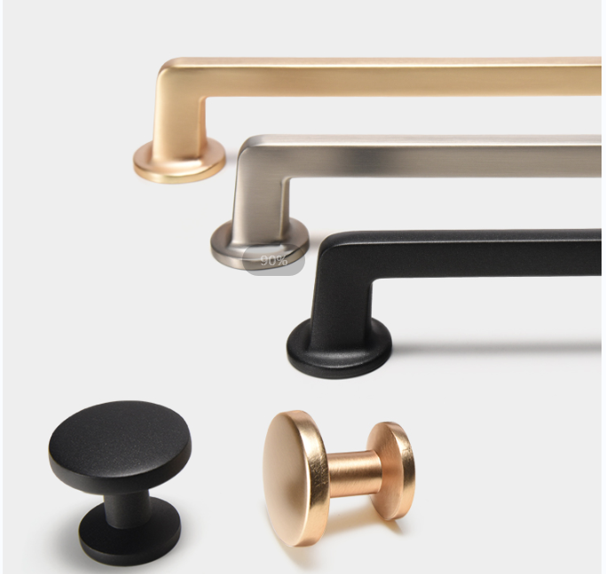 Berlin Pull in Brushed Brass