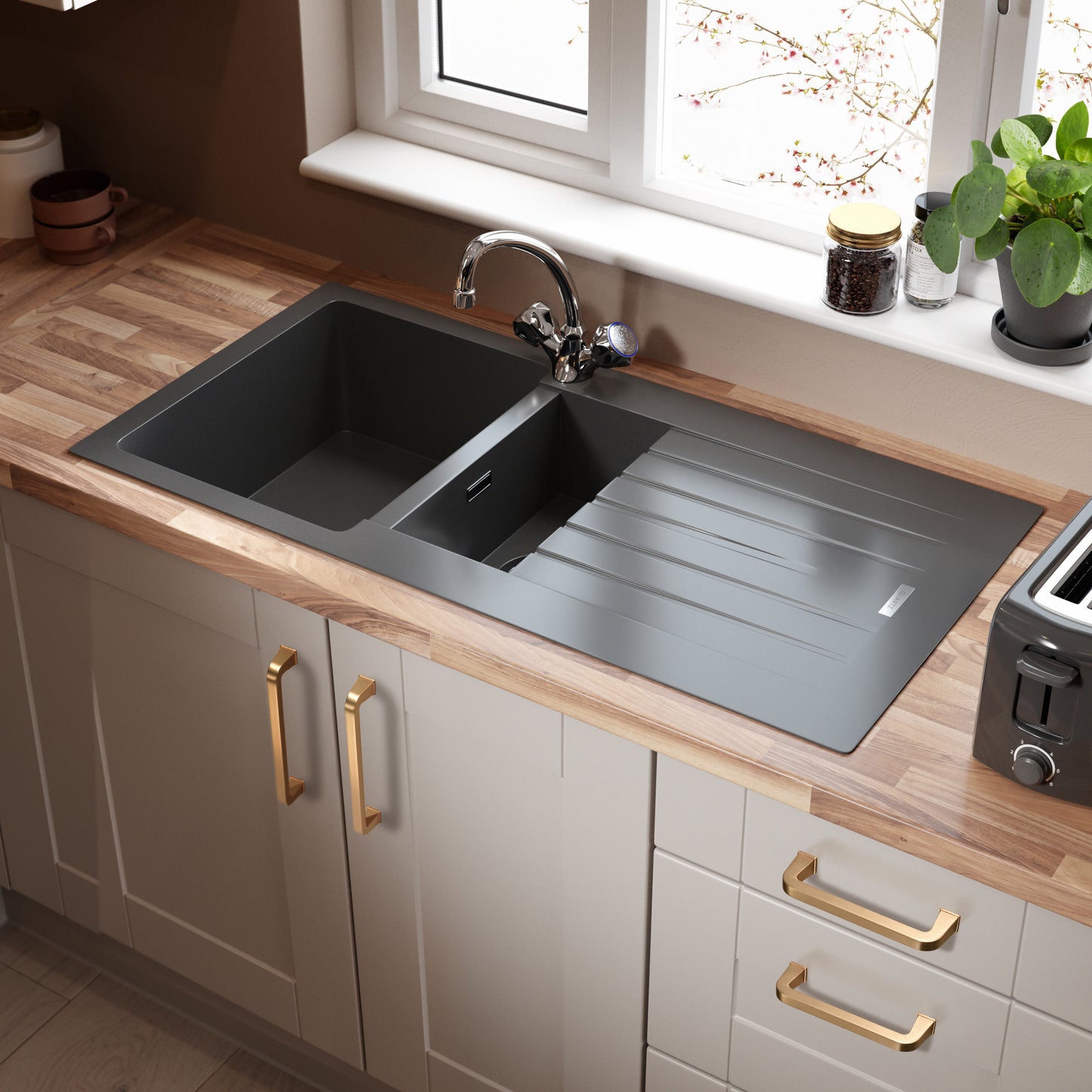 Lagos Pull in Brushed Brass