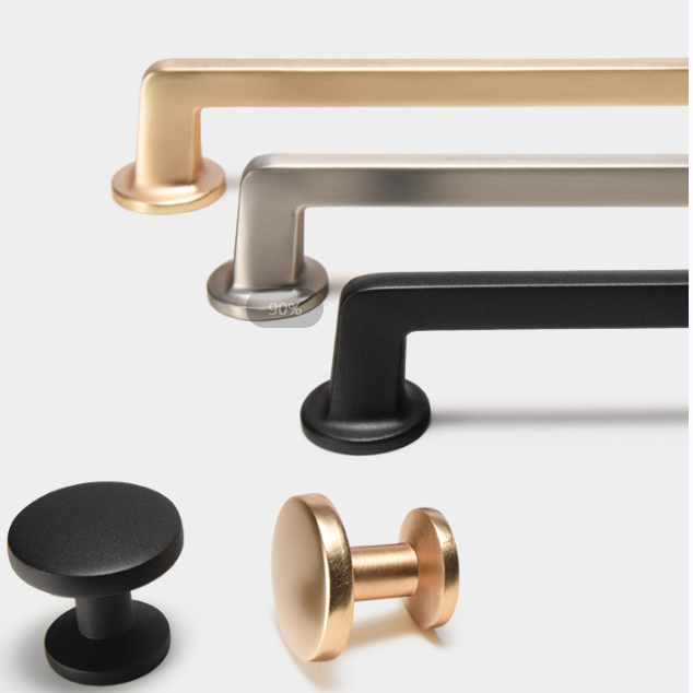 Berlin Knob in Brushed Brass